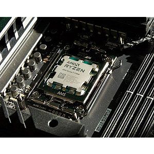 Процесор AMD Ryzen 7 7700X (4.5GHz 32MB 105W AM5) Box (100-100000591WOF)