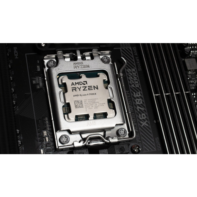 Процесор AMD Ryzen 9 7950X (4.5GHz 64MB 170W AM5) Box (100-100000514WOF)