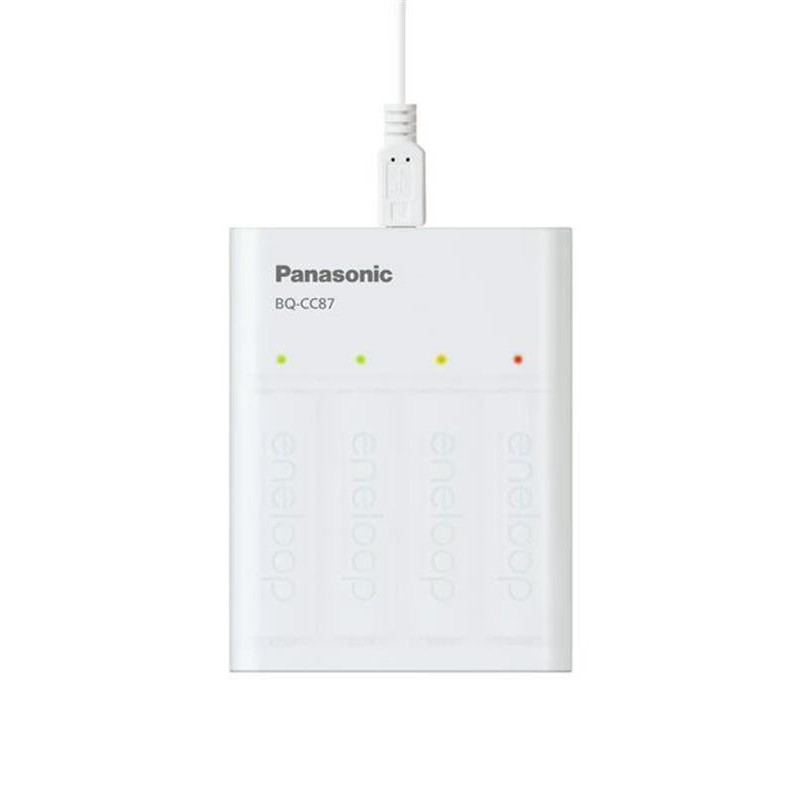 Зарядний пристрій Panasonic USB in/out з функцією Power Bank+4AA 2000 mAh