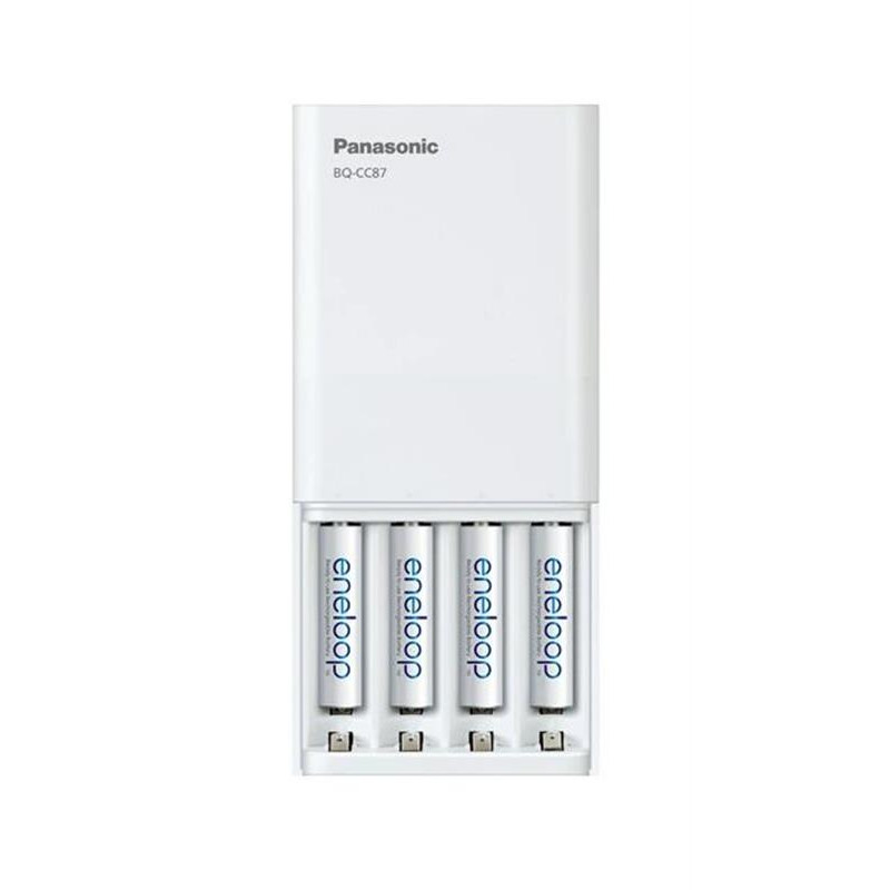 Зарядний пристрій Panasonic USB in/out з функцією Power Bank+4AA 2000 mAh